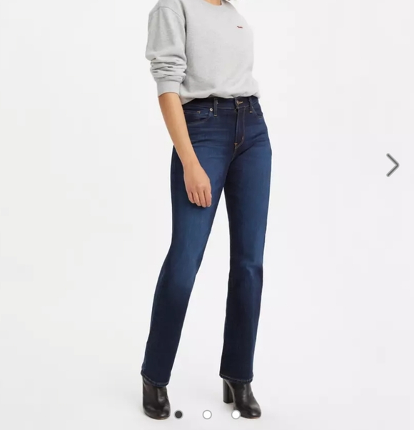 Levi's Denim - LEVI Curvy Bootcut - Dark Wash Size 32"